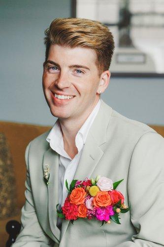 mobile - carousel-hero-element image-9