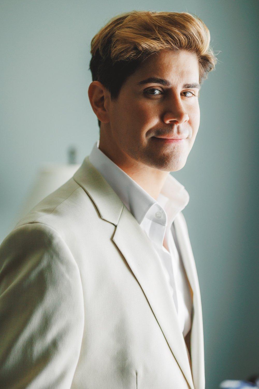 carousel-hero-element image-10